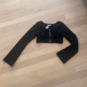 NWT Black Cropped Zip-Up Top